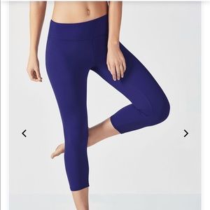 Fabletics Salar Solid Powerhold Capri. NWT